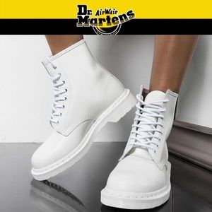 dr martens 1460 white smooth